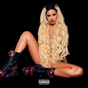 贱狗奴跪下舔脚扇巴掌
